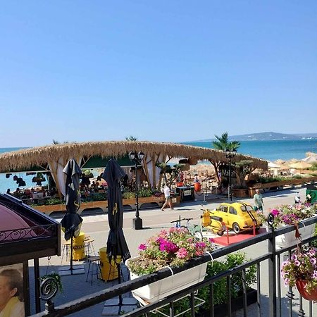 Sea Apartment Maria Балчик Екстериор снимка