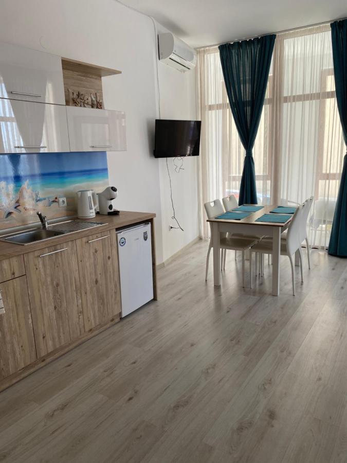 Sea Apartment Maria Балчик Екстериор снимка
